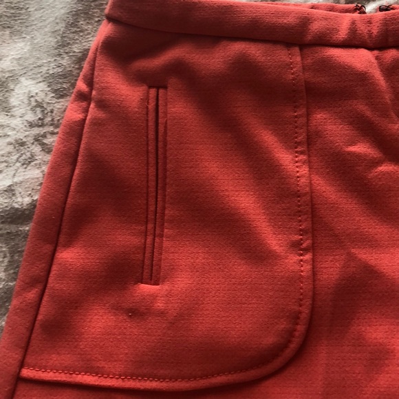 Nice professional coral skirt - Picture 3 of 5